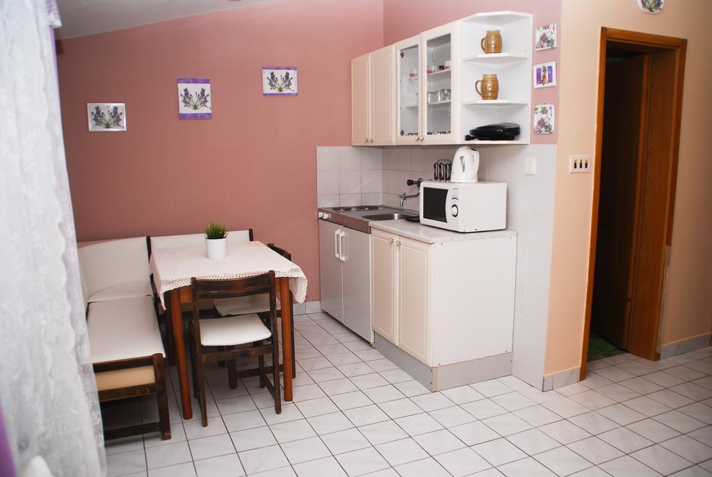 Apartments Bardak Ližnjan Habitación foto