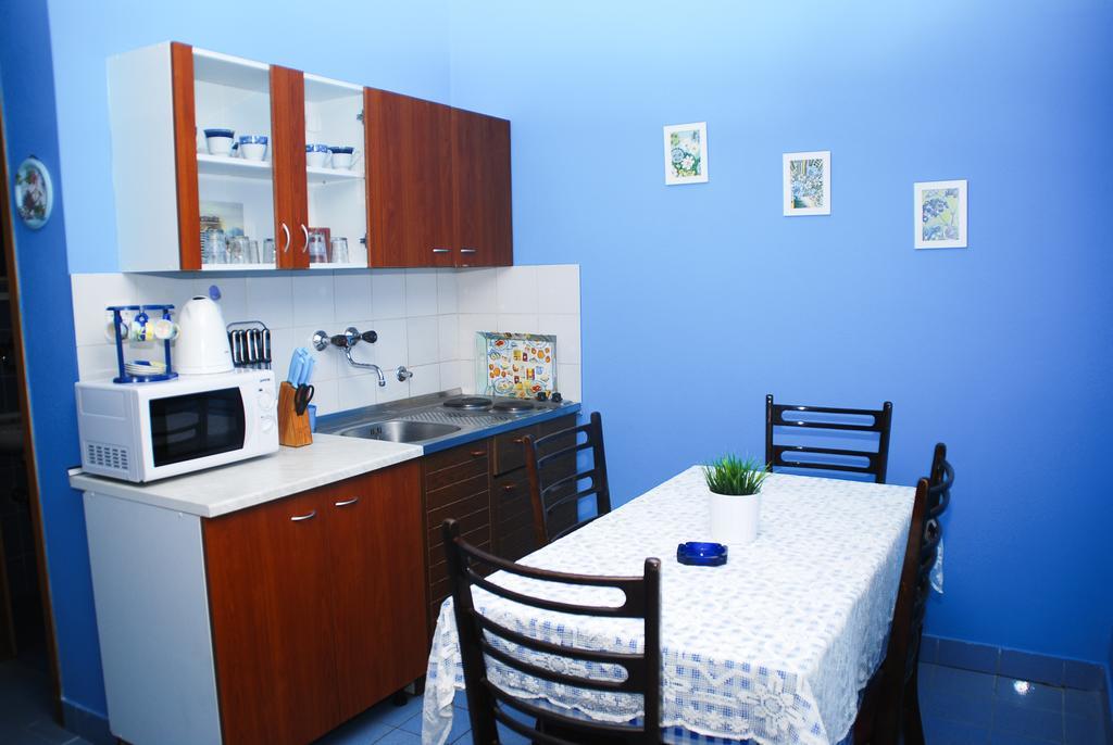 Apartments Bardak Ližnjan Habitación foto