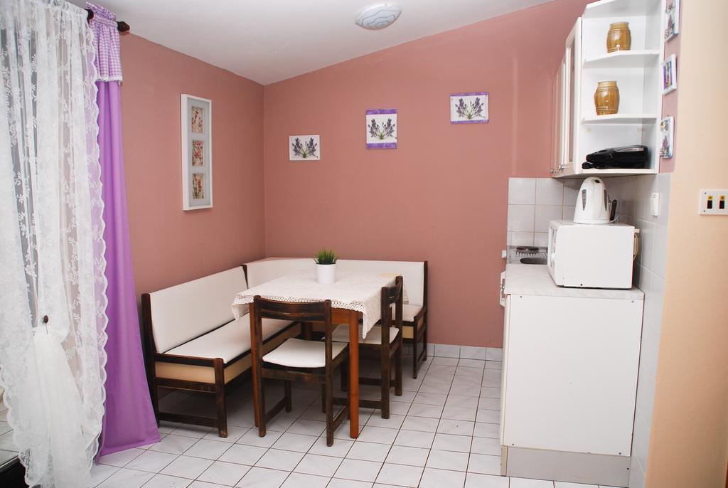 Apartments Bardak Ližnjan Habitación foto